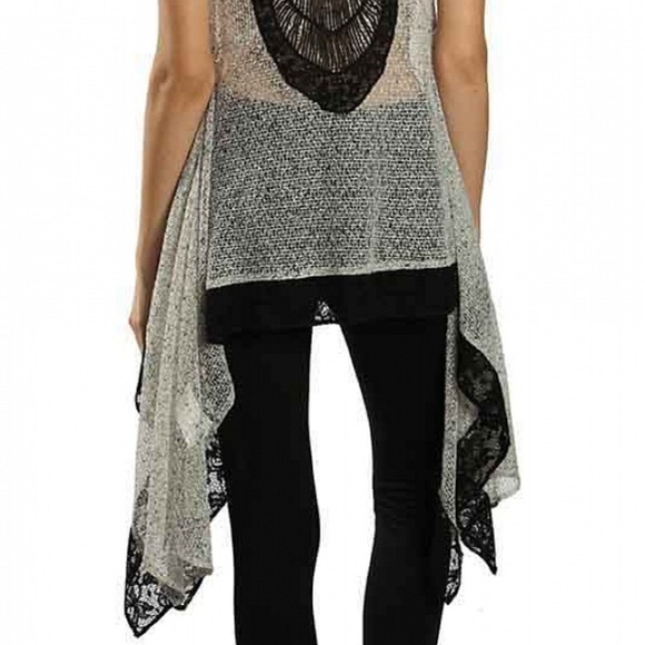 New RYU Tassel Black Lace Cream Asymmetrical Top - Picture 4 of 8